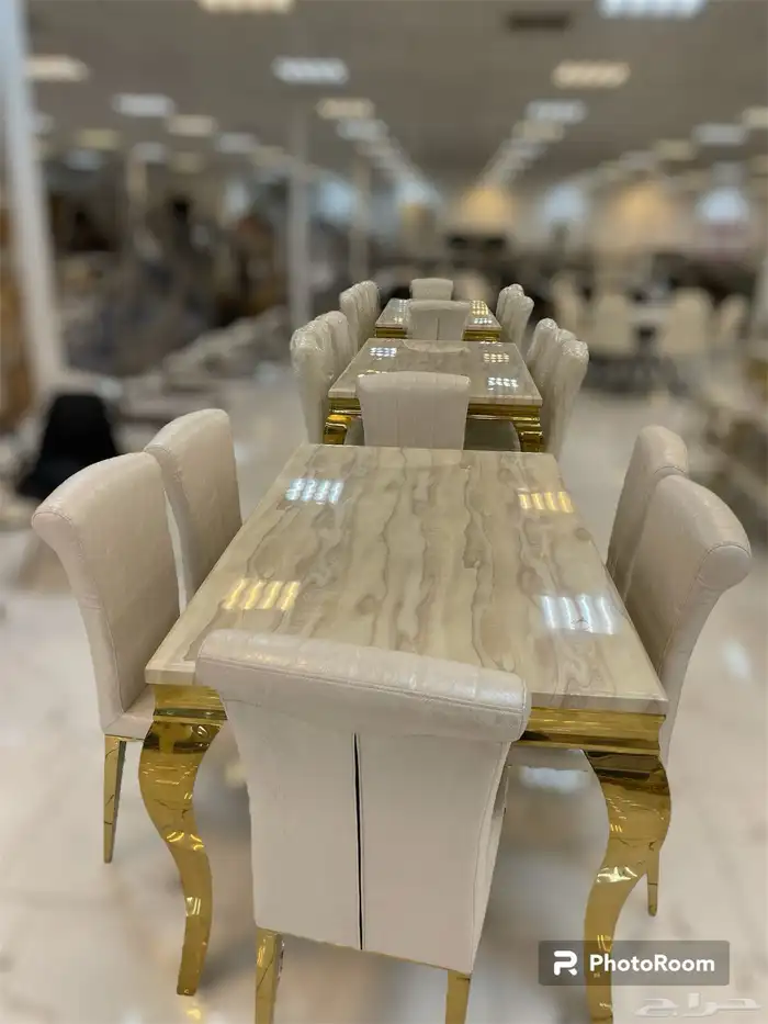 طاولة طعام رخام بتصميم عصري وأنيق 2