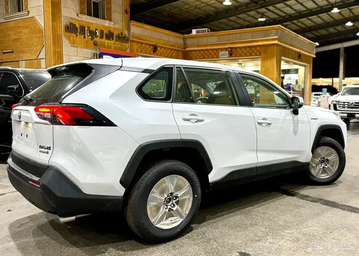 تويوتا راف فور LE - HEV هايبرد موديل 2024 سعودي 4