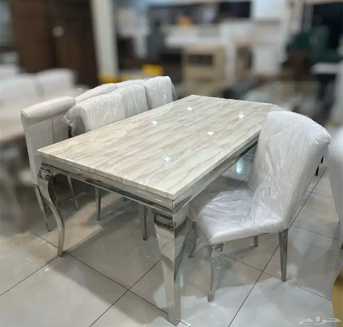 طاولة طعام رخام بتصميم عصري وأنيق 3