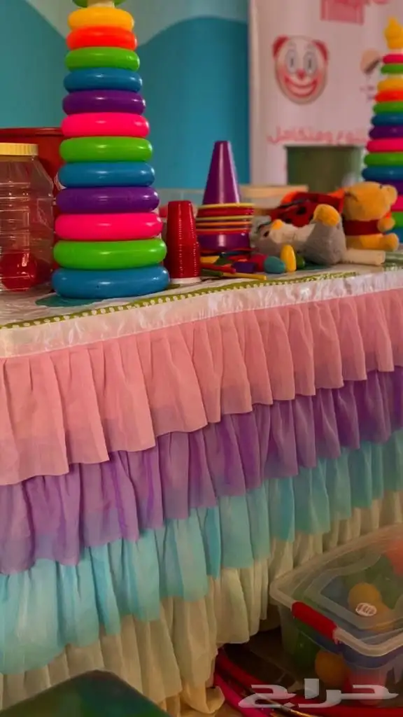 مهرجين و مهرجات وشخصيات كرتونيه وعربات التسالي 6