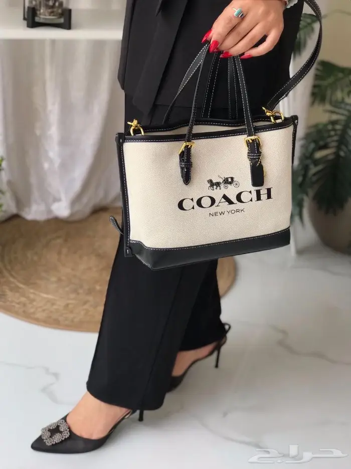 شنطه كوتشي نسائي جوده عاليه 0