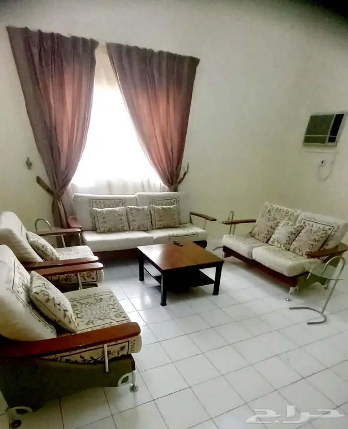 للبيع كنب مودرن مستعمل بحالة جيدة جدا 0