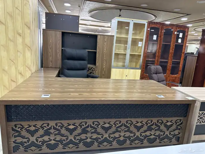 اثاث مكتبي كنب طاولات مدير كراسي دولاب لوكر كنبات 1