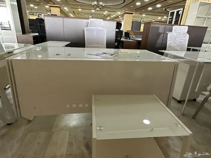 اثاث مكتبي كنب طاولات مدير كراسي دولاب لوكر كنبات 8