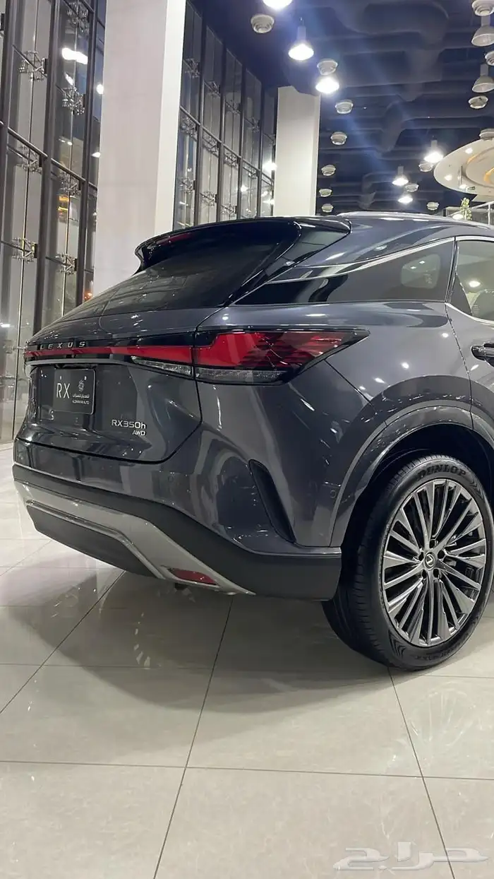 لكزس RX350 فئة BB - وارد عبداللطيف جميل 2025 3