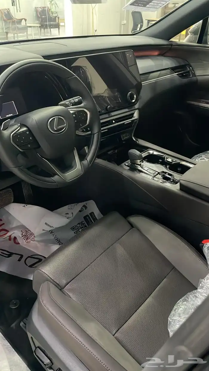 لكزس RX350 فئة BB - وارد عبداللطيف جميل 2025 5