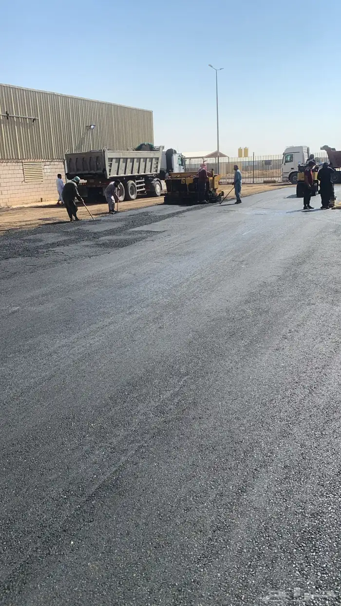 معدات أسفلت لإيجار 0