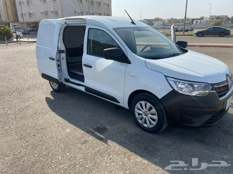 ايجار رينو دوكر جاف و مبرد 2