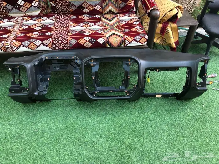 رفرف وقطع سييرا وسلفرادو 14 وفوق 24