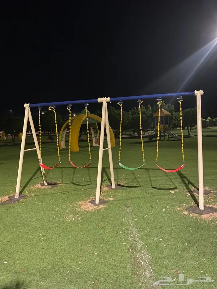 العاب حدائق متوسطه وتسلق وكراسي هزاز 5