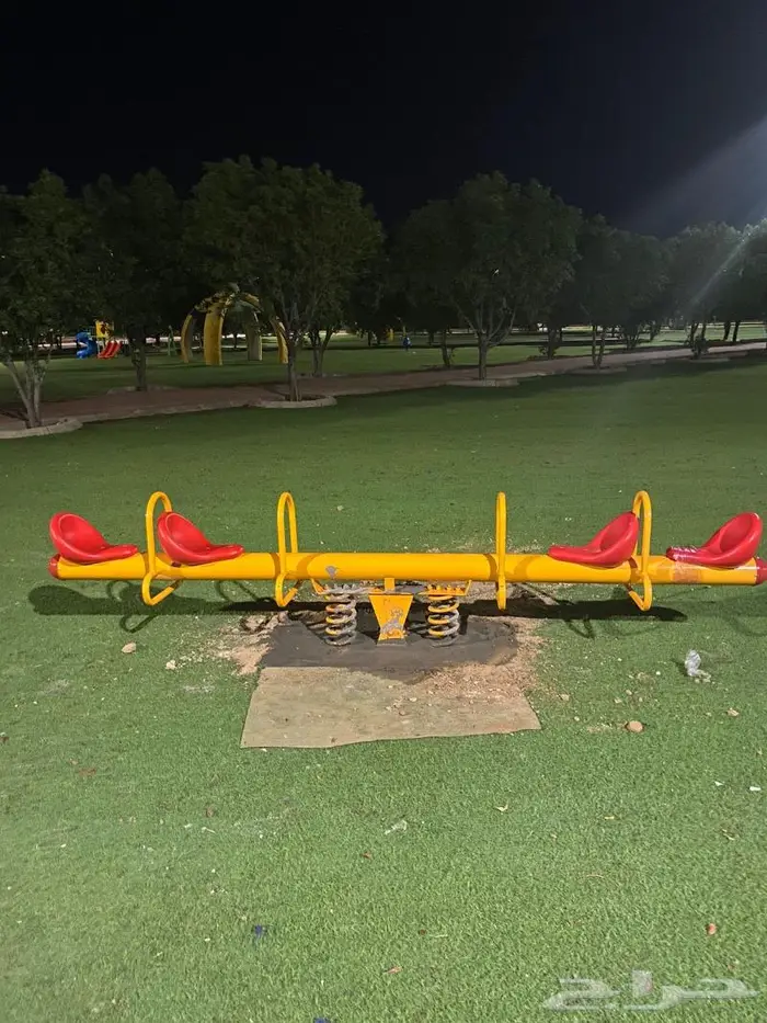 العاب حدائق متوسطه وتسلق وكراسي هزاز 10