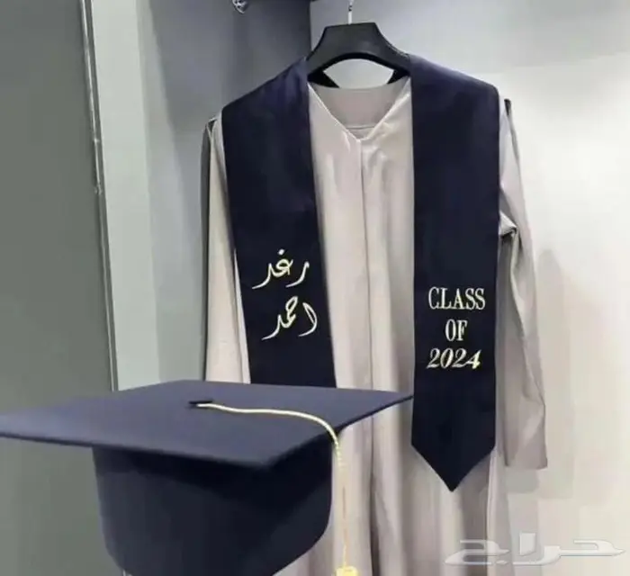 تطريز وخياطة ارواب عبايات تخرج 1