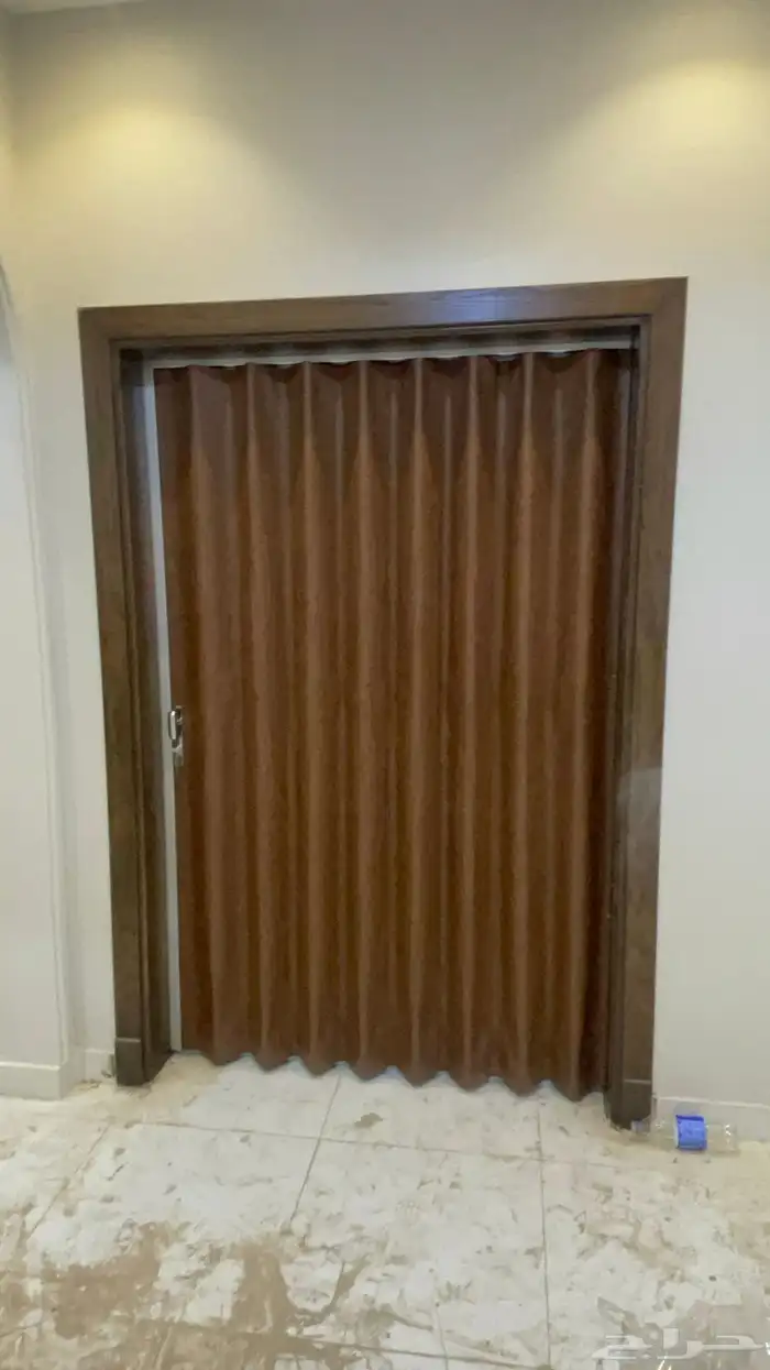 ابواب بلاستيك أكورديون وجلد 8