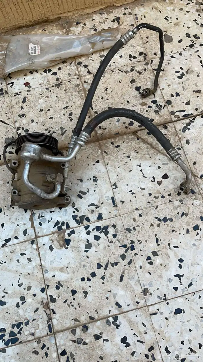 قطع لكزس جي اس هوبات وكاله نظيفه جدا   دبات البيئه وكاله 2