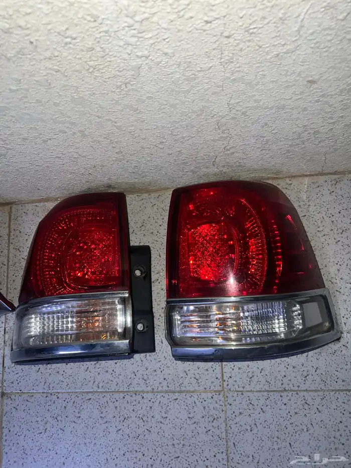 طقم اسطبات لاندكروزر أصليه وكاله 0