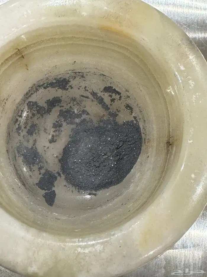 كحل إثمد أسود أصلي 2