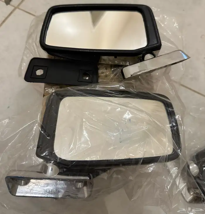 مرايات جانبيه ددسن 80-84 تايوان مقاس صغير تصنيع قديم 0