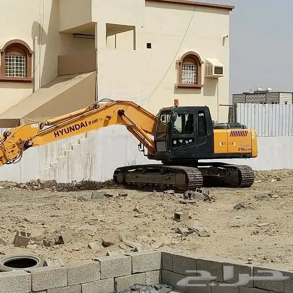 بوكلين حفار دقاق و بكت سفتي كامل (( للايجار )) 0