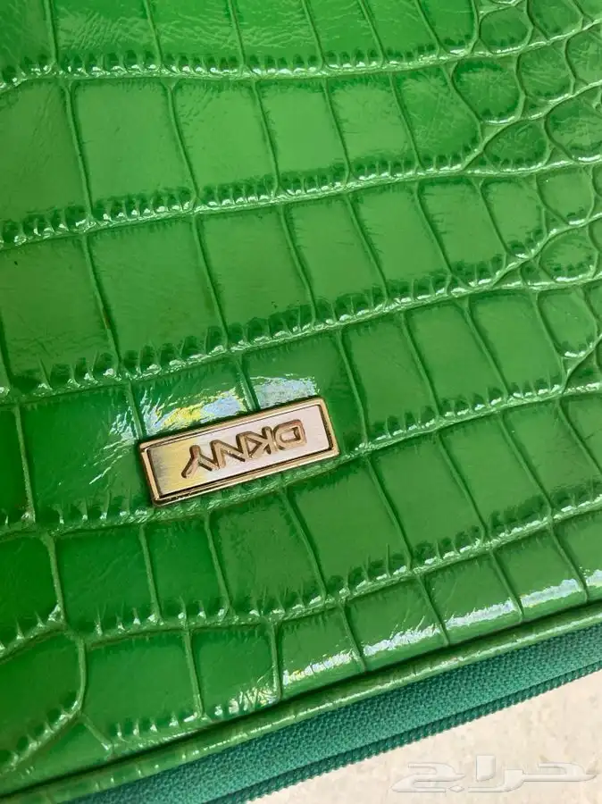 حقيبة (باوتش ) ايباد ماركة دكني Dkny لون أخضر 1