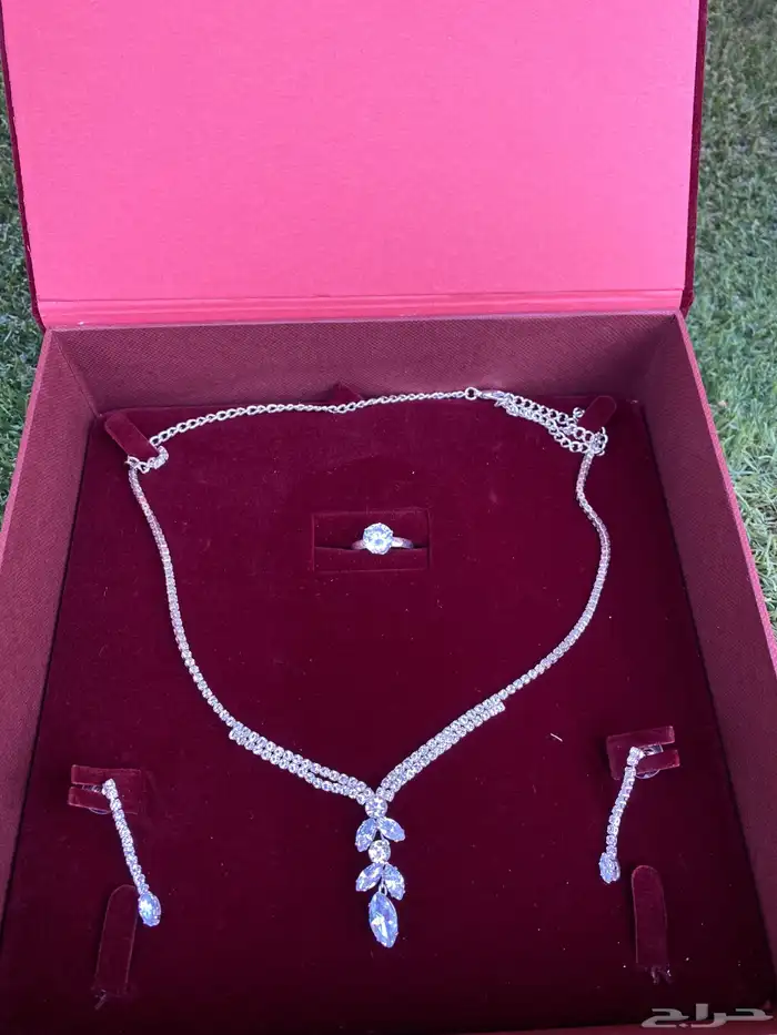 طقم اكسسوار وغيرها 0