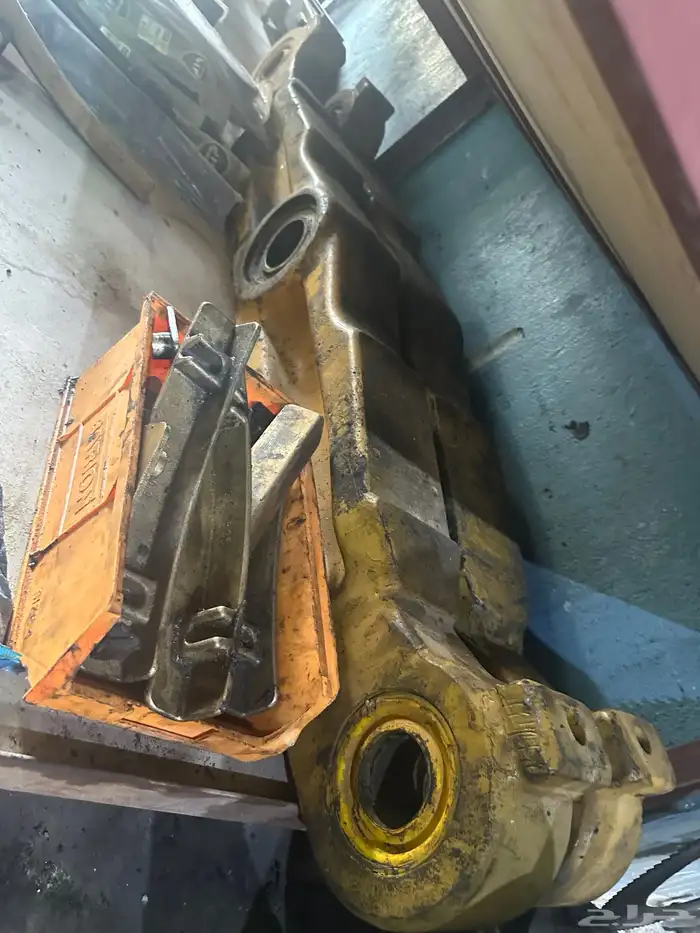 معدات ثقيلة 40