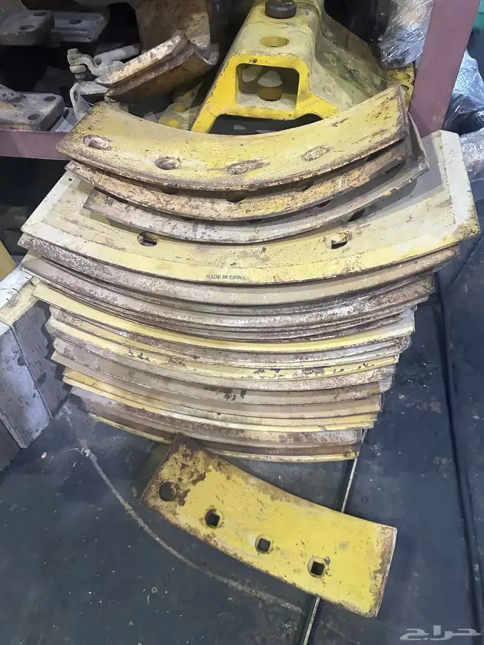 معدات ثقيلة 68