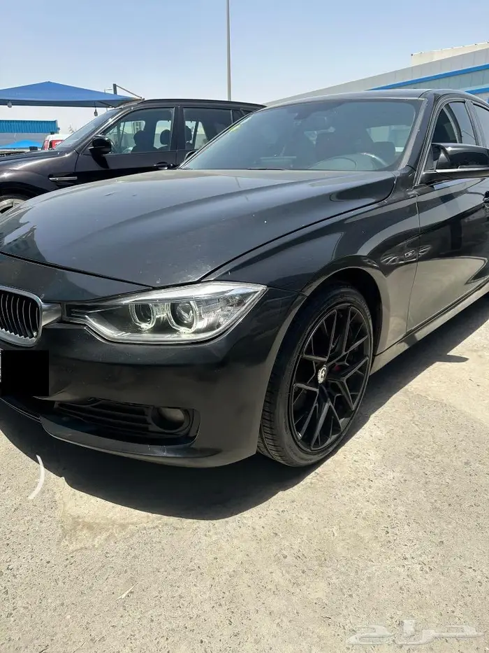 للبيع قطع متفرقة BMW F30 6