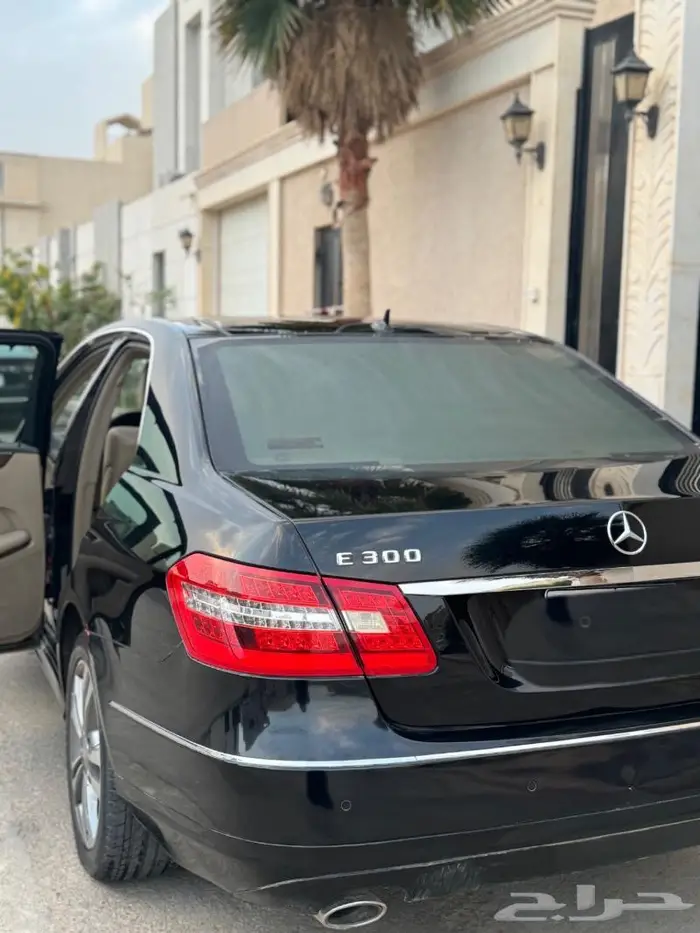 مرسيدس E300 11