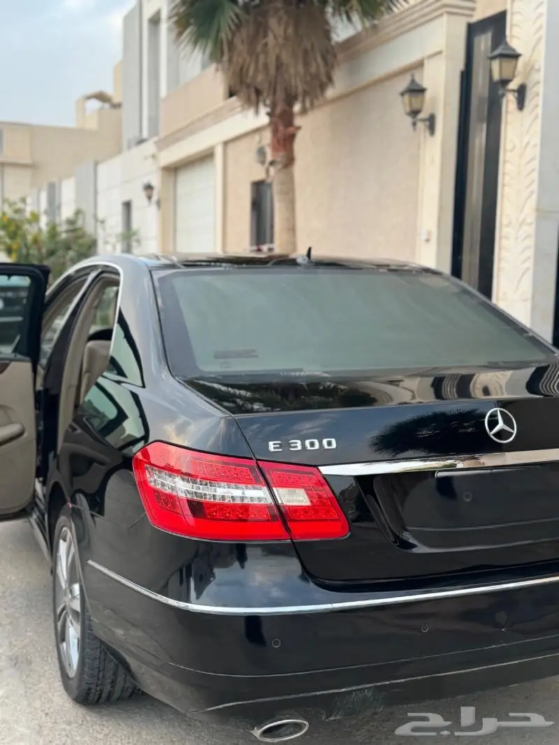 مرسيدس E300 11