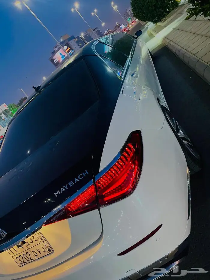 ليموزين مرسيدس مايباخ وحيدة في العالم جميع مناسبات 10