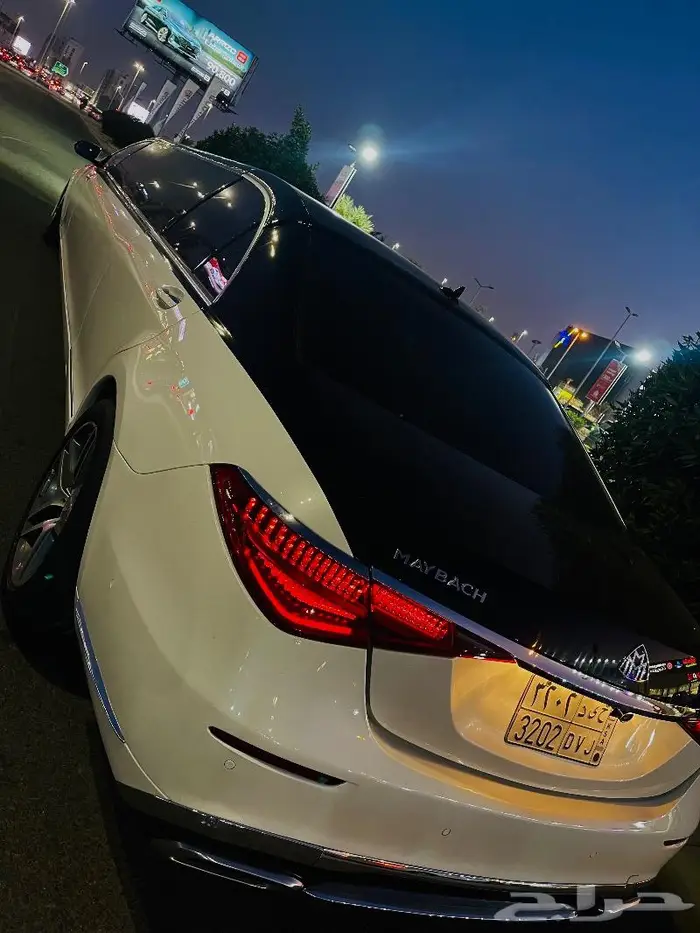 ليموزين مرسيدس مايباخ وحيدة في العالم جميع مناسبات 13