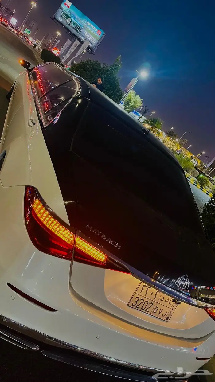 ليموزين مرسيدس مايباخ وحيدة في العالم جميع مناسبات 12