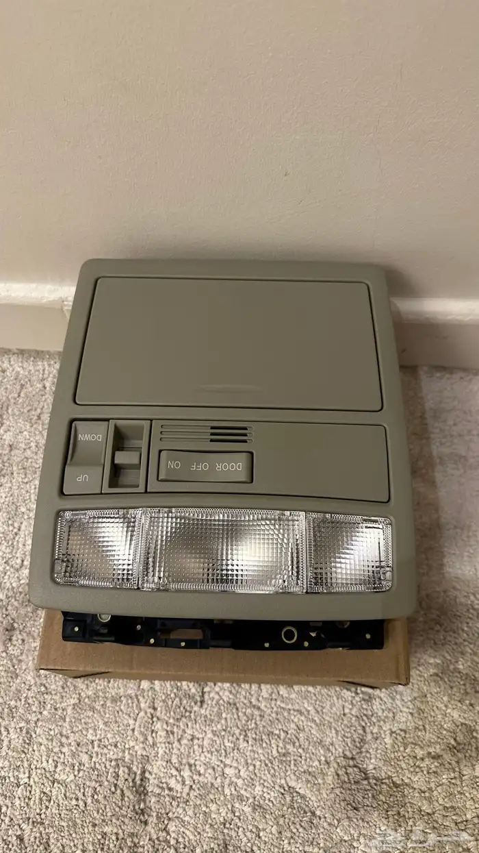 لمبه سقف كامري 7-11 0