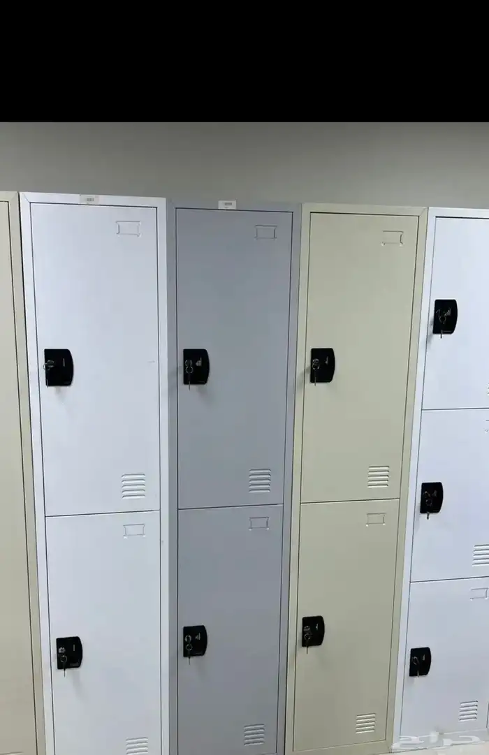 اثاث المكاتب جديد طاوله مدير  طاولة اجتماع  كنب  دولاب لوكرز 13