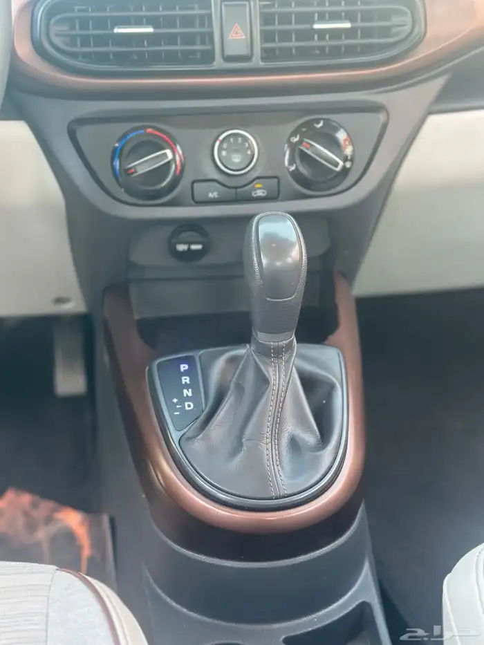 هيونداي جراند اي 10 2022 11