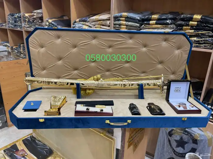 أطقم هدايا سيف بشت درع تخروج ملازم 25