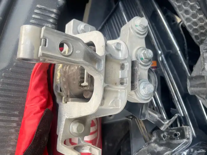 مكائن سيارات صينية جيلي شانجان هنتر rx5. شيري فاو جيتور 3