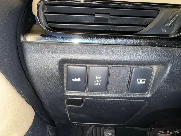 تم البيع أفالون 2013 تم البيع 43