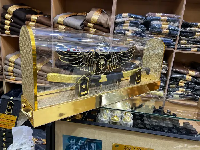 أطقم هدايا سيف بشت درع تخروج ملازم 22