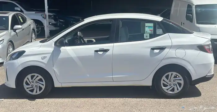 هيونداي جراند اي 10 2022 7