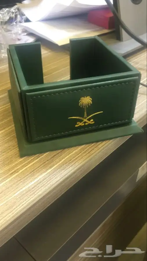 علب جلدية دروع شهادات تعليقات تقاويم تيشرتات طباعة فولدر 1