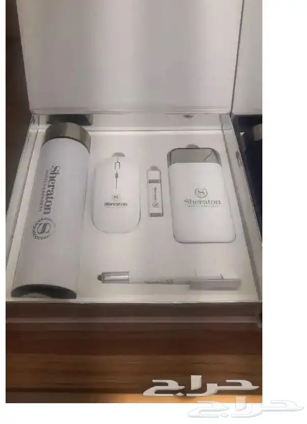 علب جلدية دروع شهادات تعليقات تقاويم تيشرتات طباعة فولدر 6