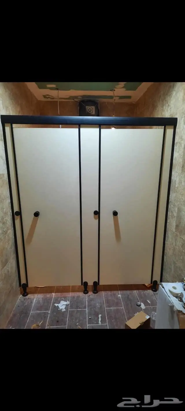 HPLقواطع فينوليك _لوكرز_حمامات 11