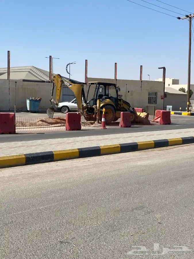 عرجاء جي سي بي للإيجار 1