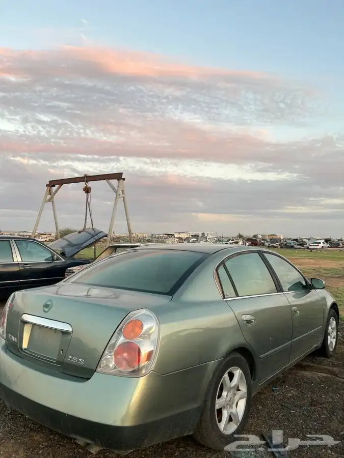 قطع غيار التيما 2005 2