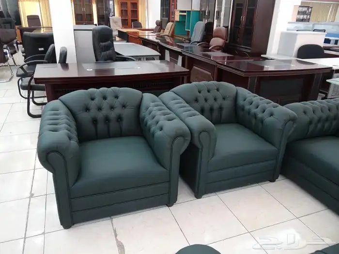 اثاث المكاتب جديد طاوله مدير  طاولة اجتماع  كنب  دولاب لوكرز 22