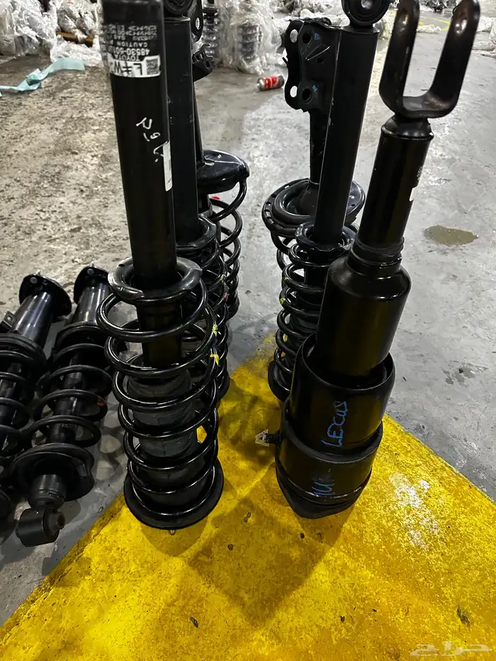 قطع غيار لكزس 3