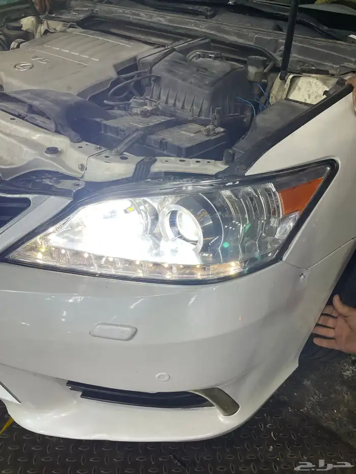 متخصص لتفصيل الشمعات لجميع انواع السيارات 4