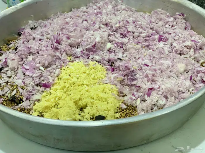 سمن ماعز   سمن بقر  زبد  سعن عكك   مضير  بهارات  حوايج 2