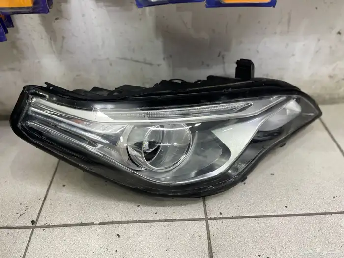 متخصص لتفصيل الشمعات لجميع انواع السيارات 2